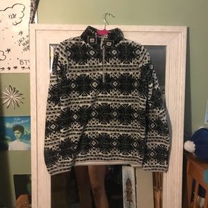 ❤️❤️Black and white sherpa medium sweater❤️❤️